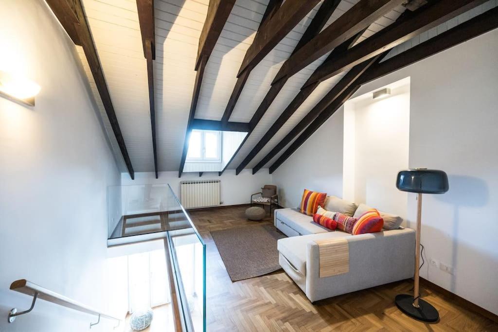 Wonderfull Two Floors Apartment Navigli Milão Exterior foto